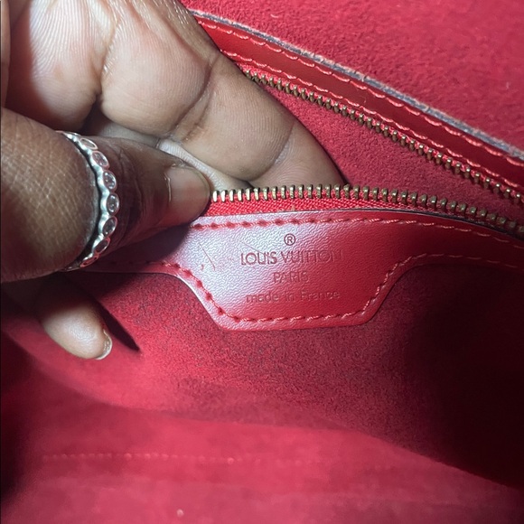 Louis Vuitton Epi Lussac shoulder bag - Picture 16 of 16